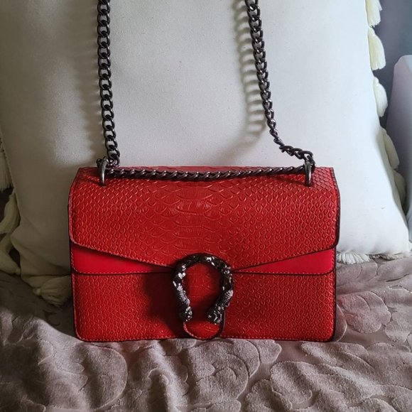 Neiman Marcus Red Croc-Embossed Horsebit Luxury Crossbody bag - Picture 1 of 5